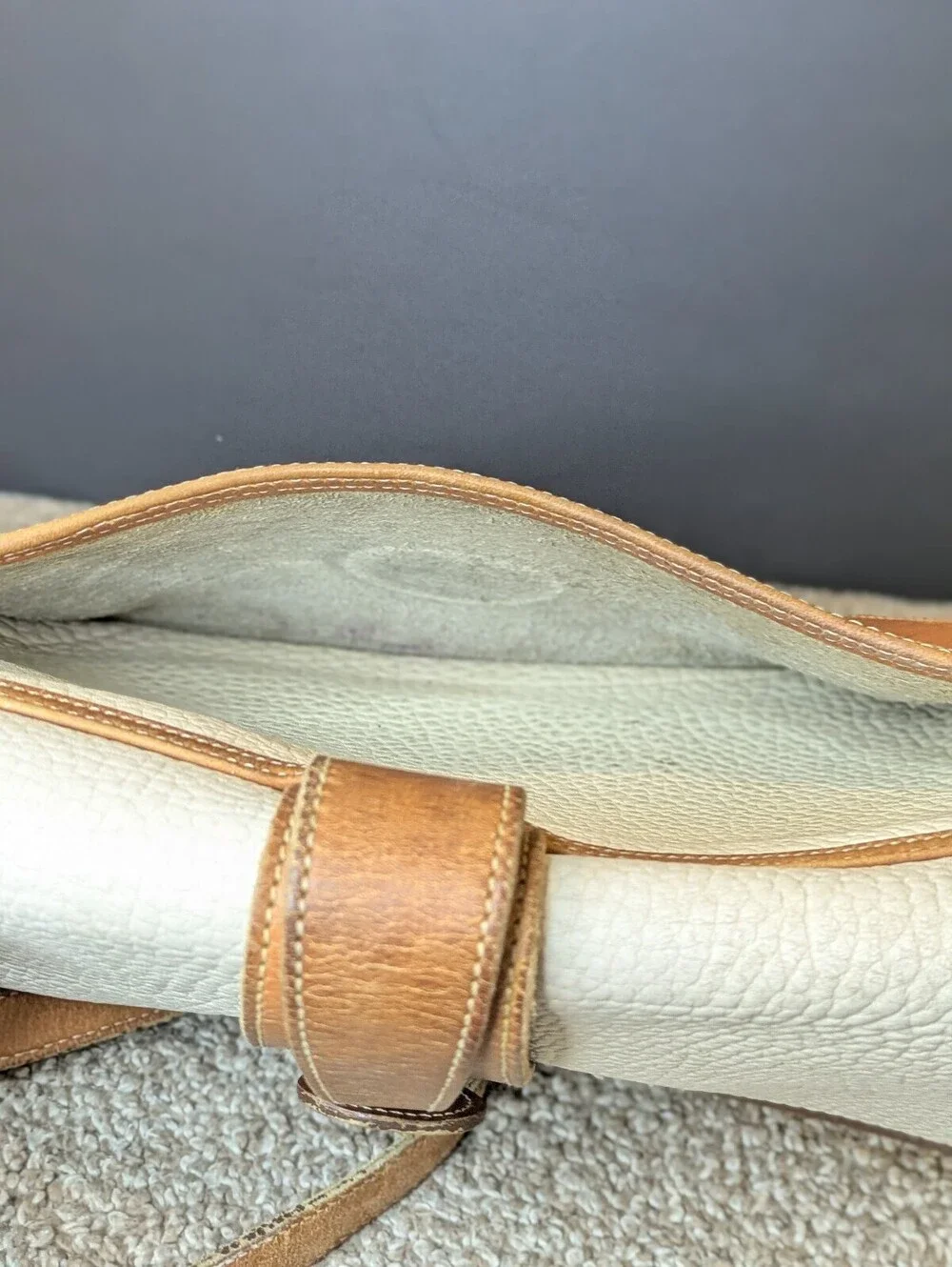 Dooney Bourke Large Equestrian Crossbody Bag Vintage Bone British Tan Leather
